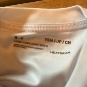 under armor athletic shirt